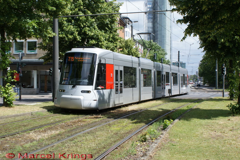 3375 an der Poststrasse. 