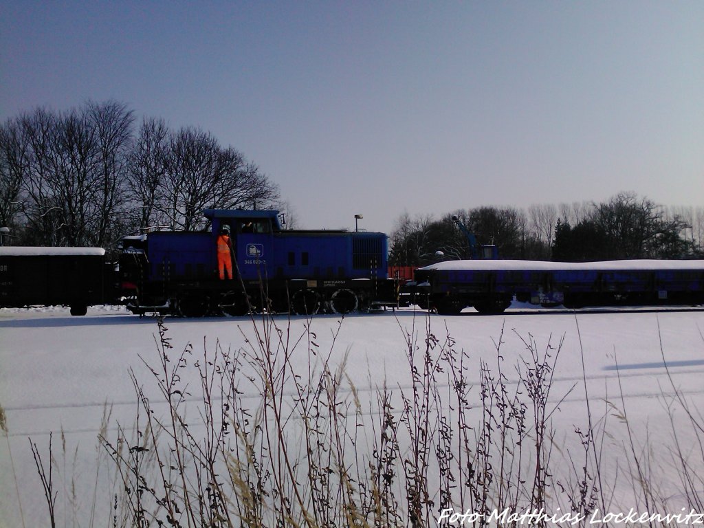 346 020-3 (345 213-3) Ist am 22.2.13 Flei�ig Beim Rangieren Im Bahnhof Putbus