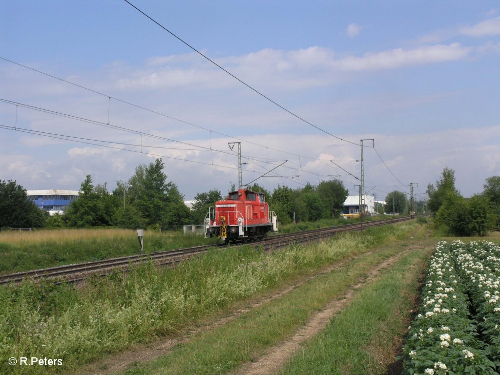 363 678-4 rollt solo in kurz vor Obertraubling. 20.06.09