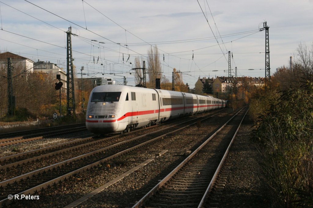 401 508-7  Lichtenfels  kommt wieder zurck am Heimeranplatz vorbeigefahren. 04.11.10