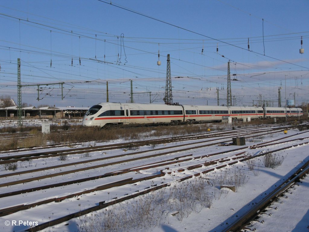 411 005-2 Tz1505 verlsst Leipzig HBf ICE 1652 Wiesbaden HBF. 21.12.09


