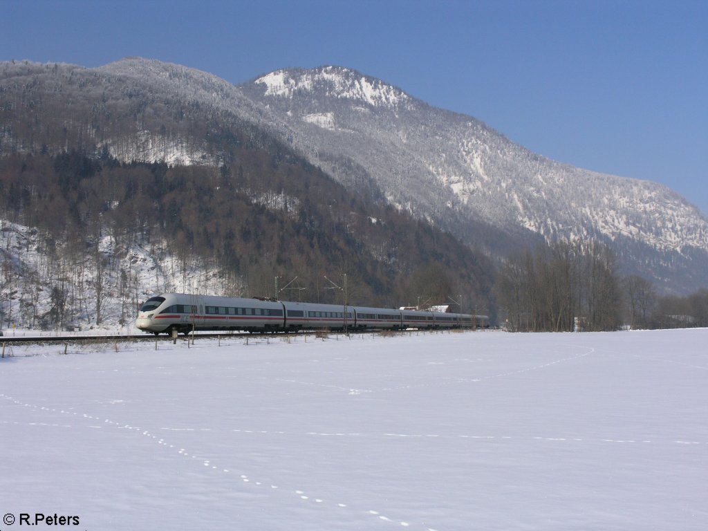 411 007 Pirna zieht bei Niederaudorf in Richtung Kufstein. 16.02.10