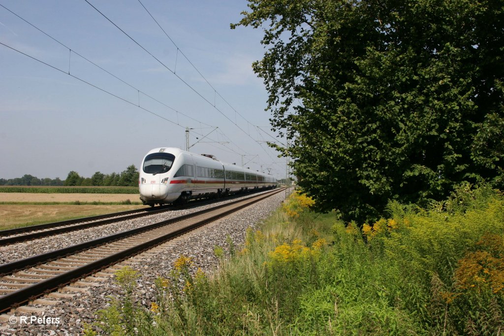 411 027-6  Weimar  als ICE 23 nach Wien bei Moosham. 03.08.11