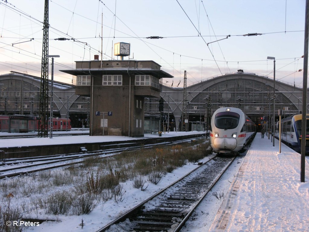 411 071-4 verlsst Leipzig HBF mit den ICE 1614 Berlin Gesundbrunn. 21.12.09
