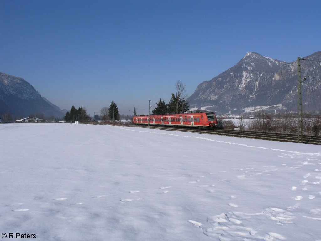 425 126 auf dem Weg nach Rosenheim in Oberaudorf. 16.02.10