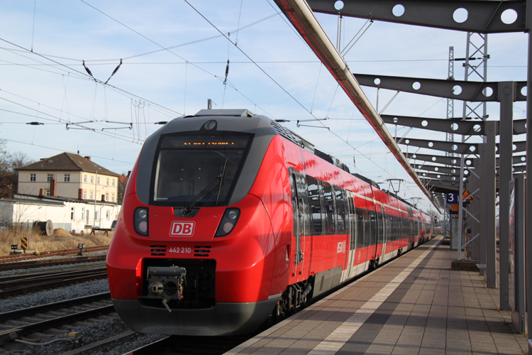 442 210 im Rostocker Hbf.23.02.2012