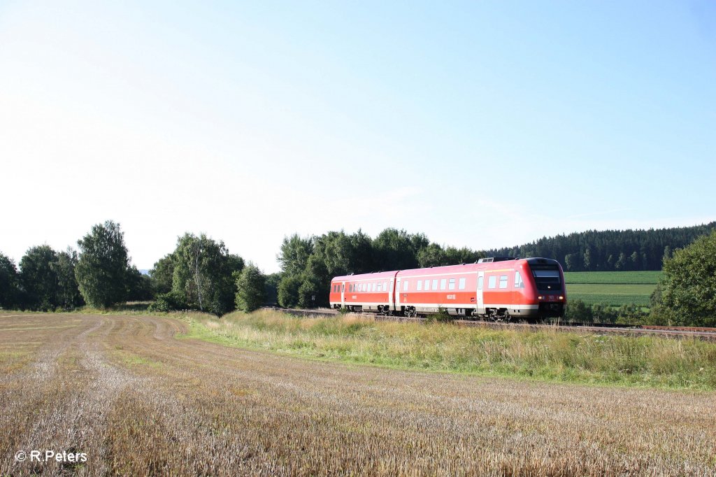 612 054-7 als RE3692 nach Gera bei Unterthlau. 23.07.11