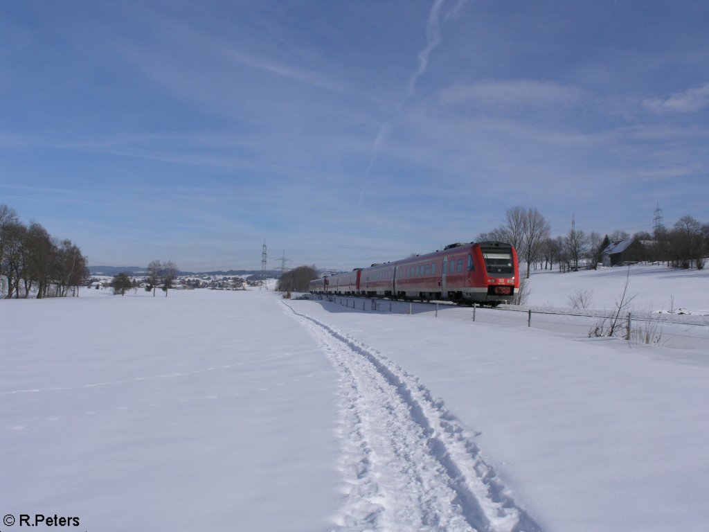 612 089+573+003 ziehen kurz vor Buchloe als RE. 17.02.10