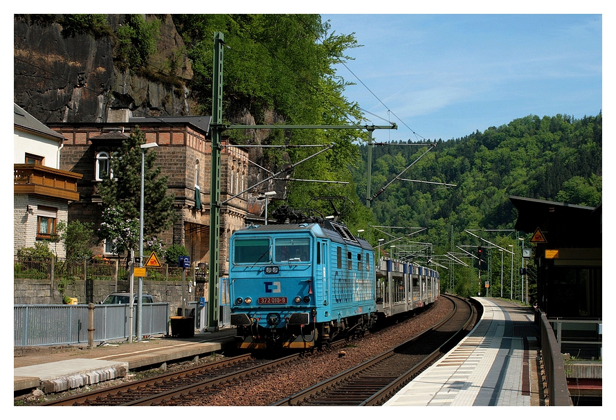 ‎372 010-9 mit den 45313 in Sch�na am 05.05.2012