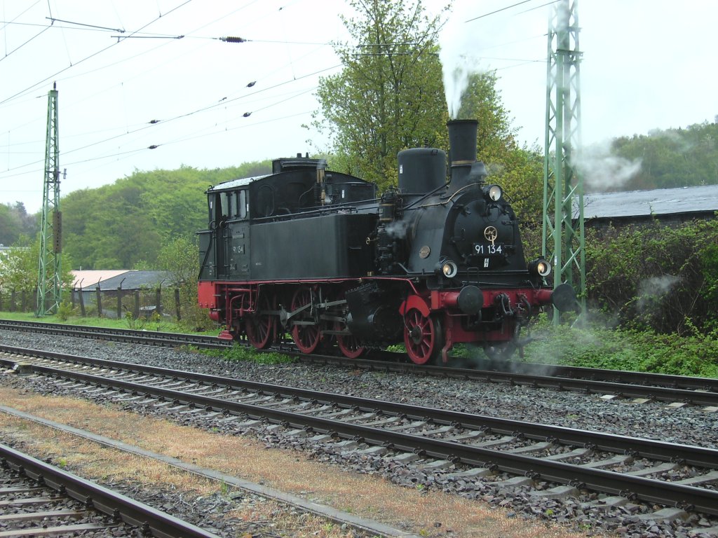 91 134 beim Umsetzen an der Nordausfahrt von Bergen/Rgen am 15.Mai 2010.