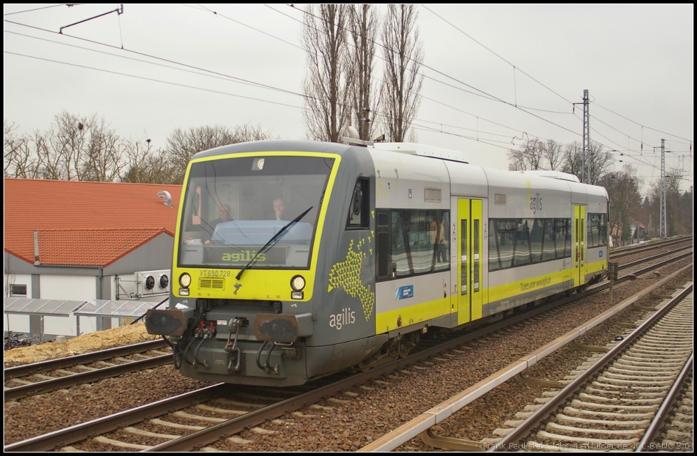 agilis VT 650 728  Bahnland Bayern  am 18.02.2013 auf dem Weg zu Stadler in die Wartung, hier H�he Berlin-Karow