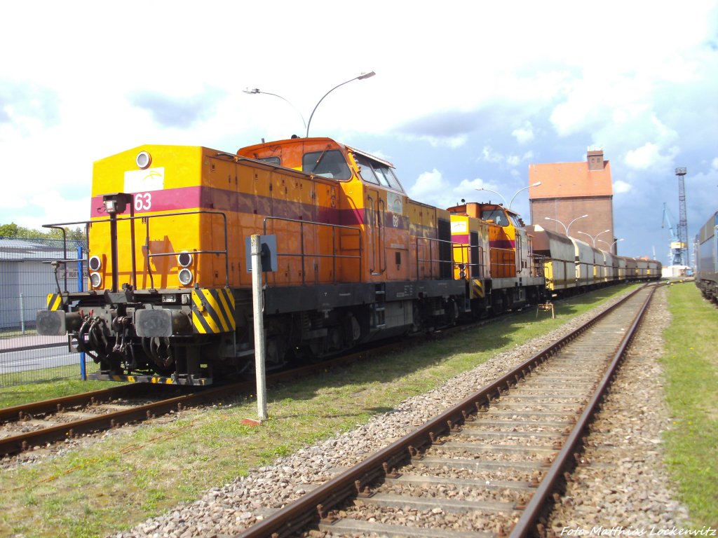 Arcelor /EKO Lok 62 (293 062-6) & Lok 63 (293 063-4) abgestellt bei der Getreide AG am Stralsunder Stadthafen am 13.8.13