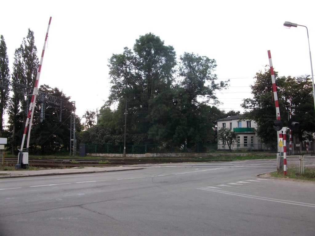 Bahnbergang in Szczecin Gumience am 31.Juli 2010.