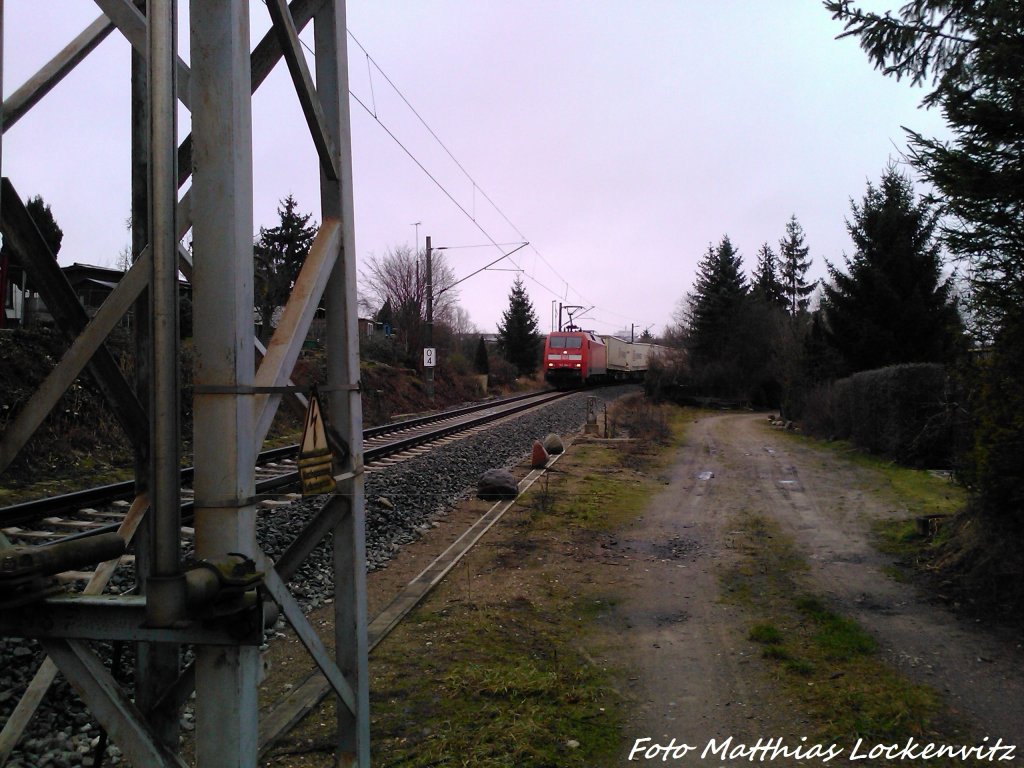 BR 152 mit einen G�terzug in Der G�terumfahrung in Rostock am 3.2.13
