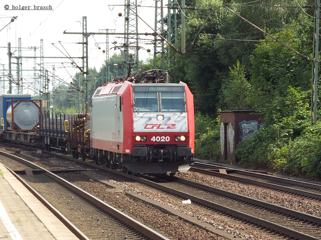 CFL 4020 fuhr am 02.08.13 mit einen gemischten g�terzug durch hh-harburg