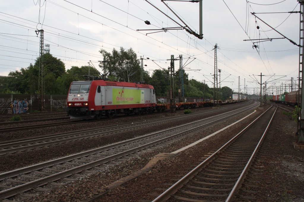 CFL Cargo Lok 4001 bei Durchfahrt des Bahnhof Hamburg Harburg am 11.06.2011