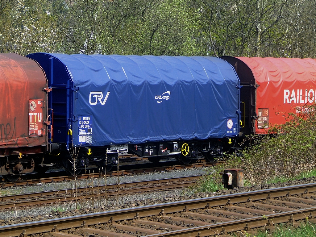 CFL Cargo Schiebeplanenwagen fr Coiltransporte Shimmns am 26.04.2008 in Herdorf auf der Gleisanlage der Kreisbahn Siegen-Wittgenstein  (KSW). 