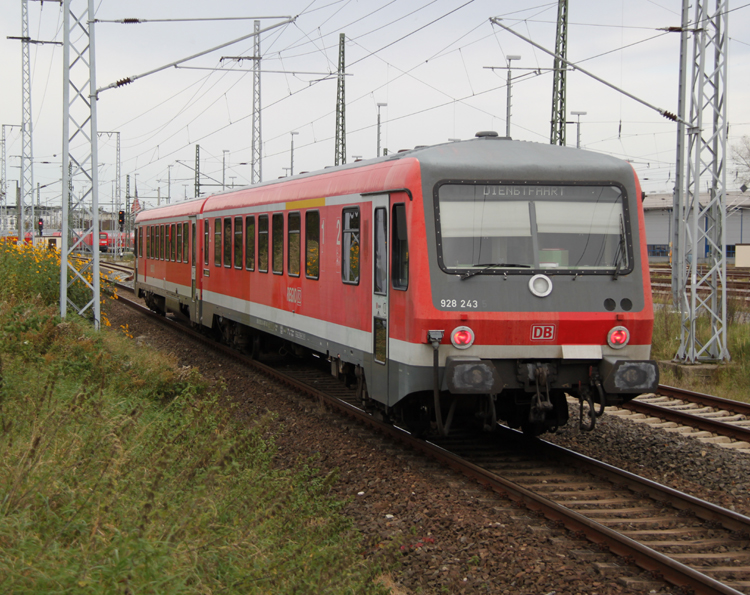 DB-Landplage als Dienstfahrt von Lbeck nach Rostock bei der Einfahrt im Rostocker Hbf.09.10.2011