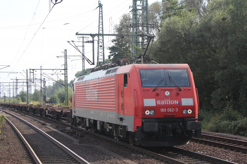 DB Railion BR 189 Kam am 10.09.2011 durch Hamburg Harburg Gefahren.
189 062-3 Trug die Lok Als Name.