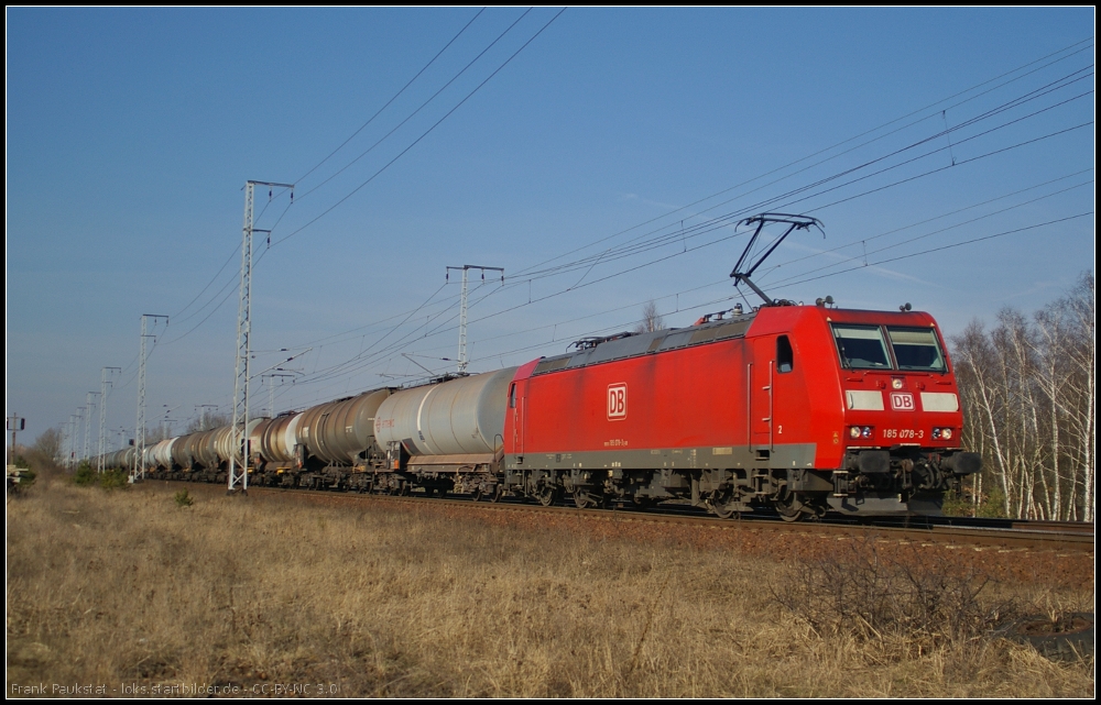 DB Schenker 185 078 mit einem Kesselwagenzug am 06.03.2013 in der Berliner Wuhlheide