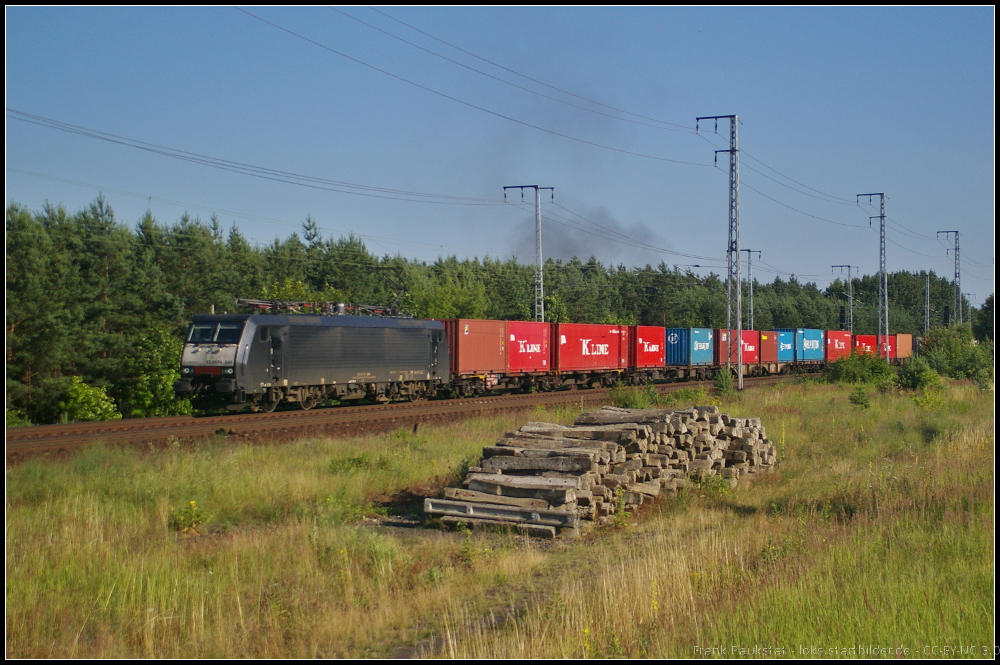 DB Schenker ES 64 F4-844 / 189 844 mit Container am 06.07.2013 in der Berliner Wuhlheide