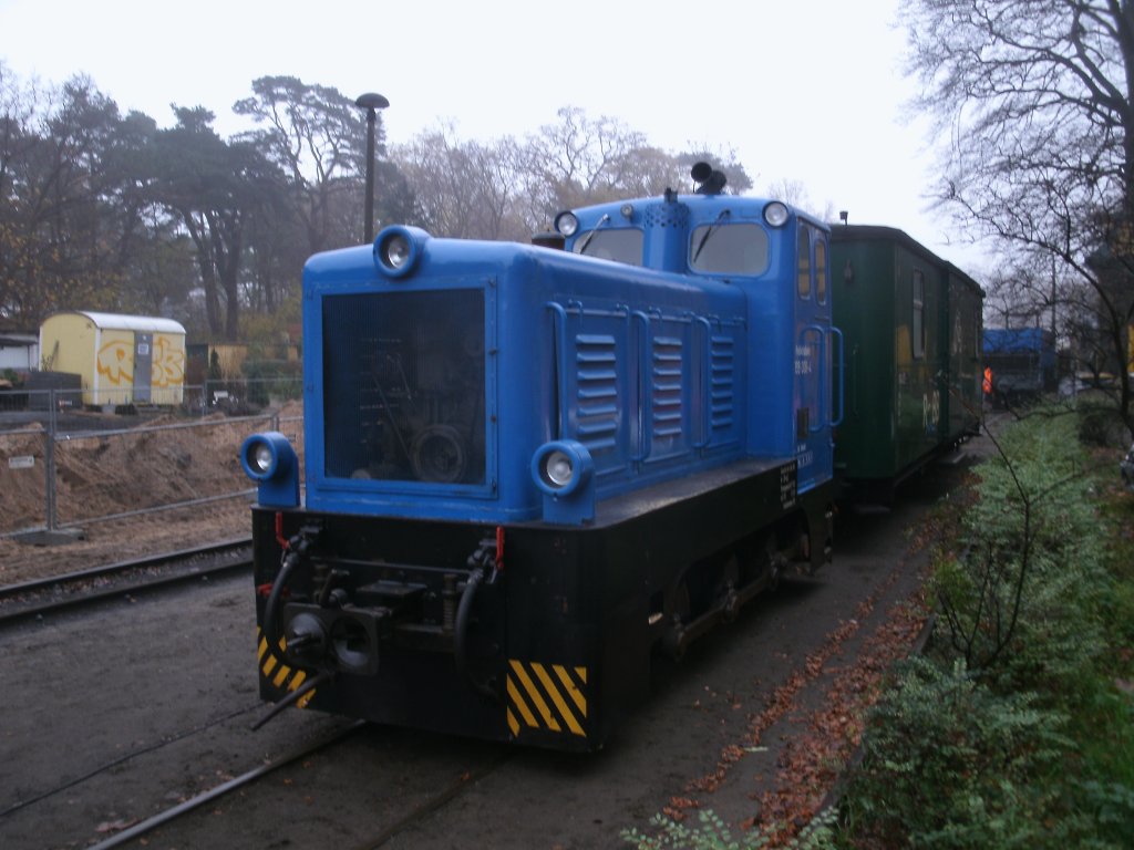 Der Dieselmoppel 199 008,am 19.November 2011,beim Nichts tun in Ghren.