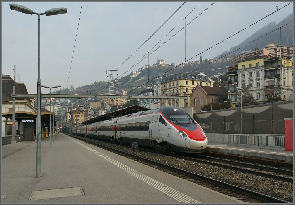Der SBB ETR 610 im SBB konformen Farbkleid in Montreux am 4. M�rz 2011.