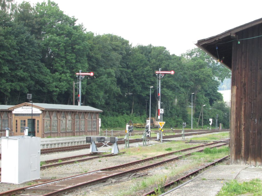 Diese beiden Formsignale standen am 12.Juli.2013 in Cranzahl