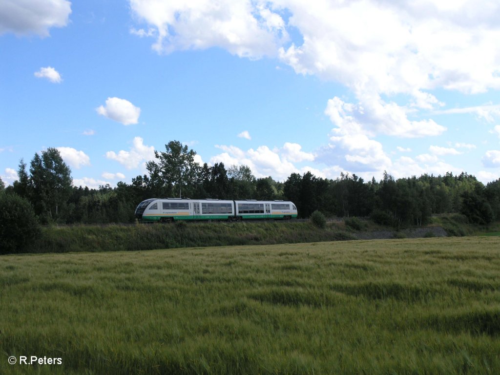 Ein VT verlsst Wiesau/Oberpfalz mit einer VBG nach Regensburg. 13.07.09