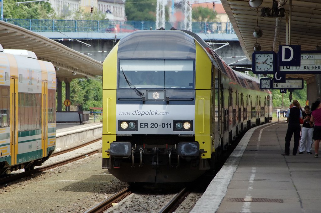ER 20-011 (9280 1223 011-8-D-DISPO) fhrt mit dem ILA-Shuttle als (RB 28253) in den Bahnhof Berlin-Lichtenberg ein. 11.06.2010