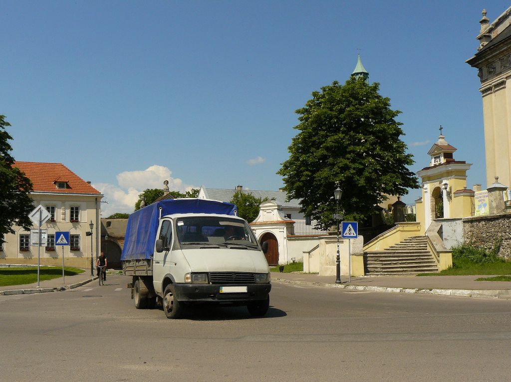 GAZ Gazelle 3302 Zhovkva 29-05-2012.