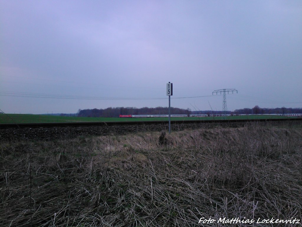 InterCity mit BR 101 kurz vor Bergen auf R�gen am 22.4.13