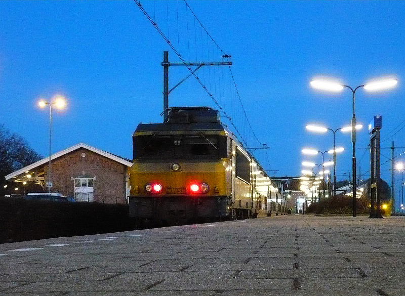 Lok 1857 mit DDM-Wagen angekommen in Enkhuizen am 03-02-2011.