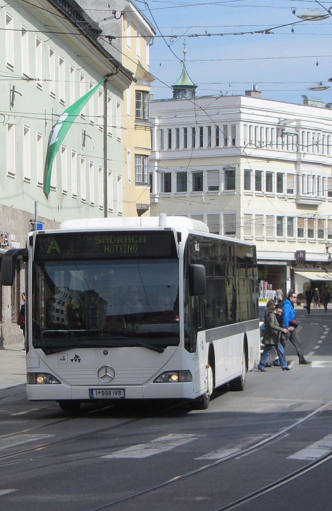 Mercedes Citaro I der IVB an der Maria-Thersien-Stra�e auf der Liie A (Sanatorium Hochrum-Sadrach) am 2.4.2012.