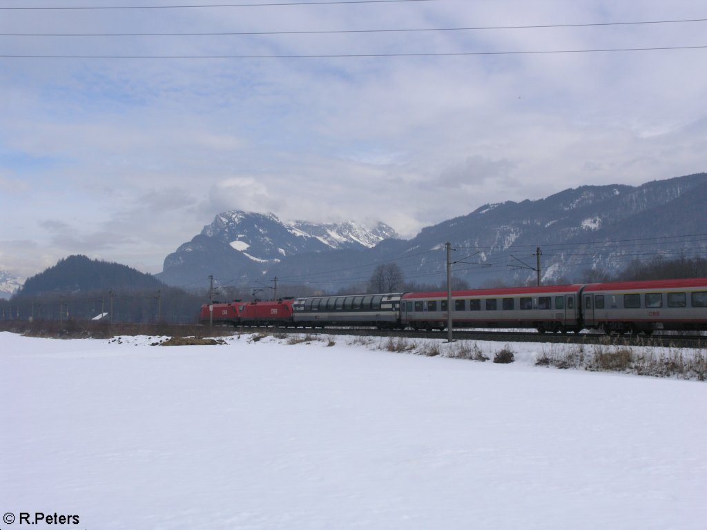 Nachschuss von 1116 232+ 252 mit ihrem OEC nach Wien bei Kufstein. 18.02.10