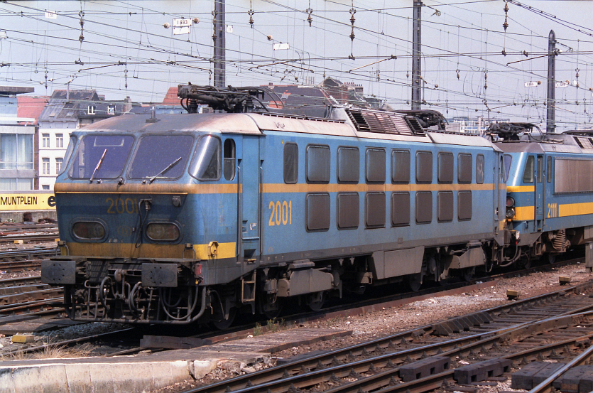 NMBS E-Lok Baureihe 20 Nummer 2001, Brussel-Zuid Sommer 1994.