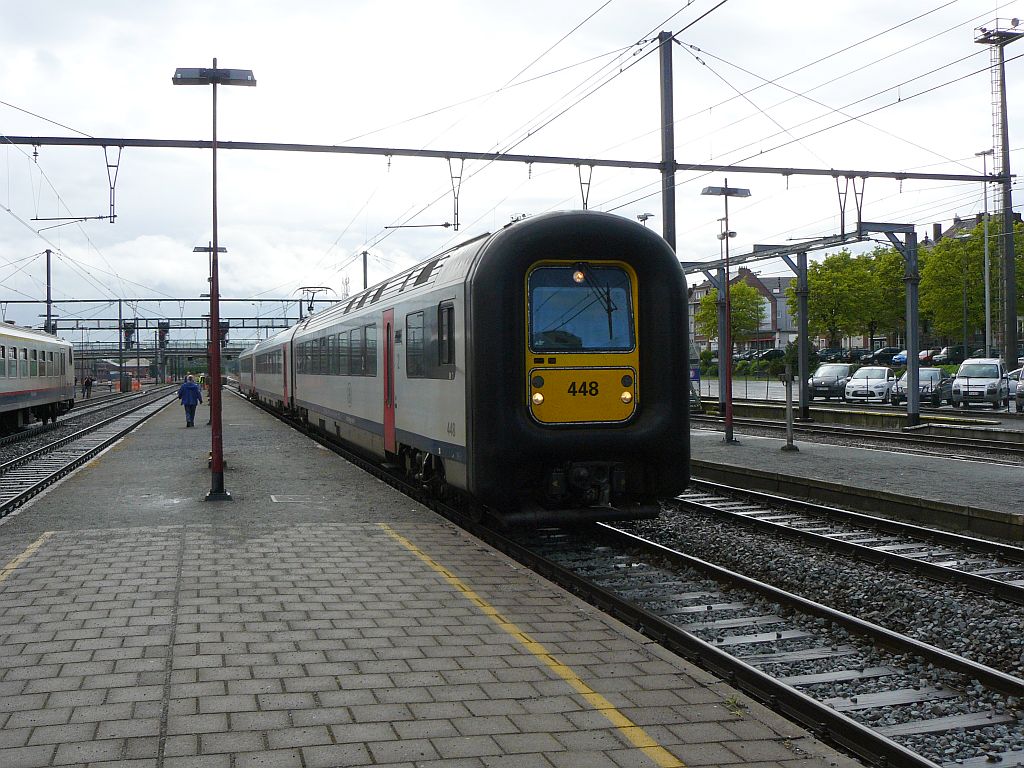 NMBS TW 448 Typ MS 96. Tournai (Doornik) 11-05-2013.

NMBS treinstel type MS 96 nummer 448. Tournai (Doornik) 11-05-2013.