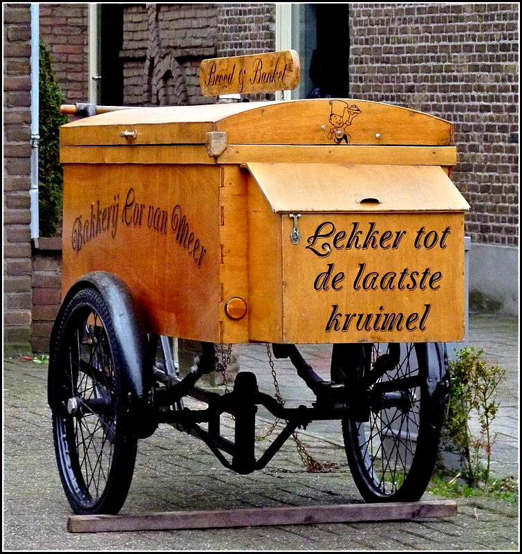 Nostalgisches Gef�hrt gesehen in Prinsenbeek am 10.03.2011. (Jeanny)