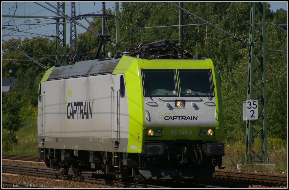 RBB 185 549-3, angemietet von Captrain, als Lokzug am 24.07.2012 in Berlin Schnefeld Flughafen