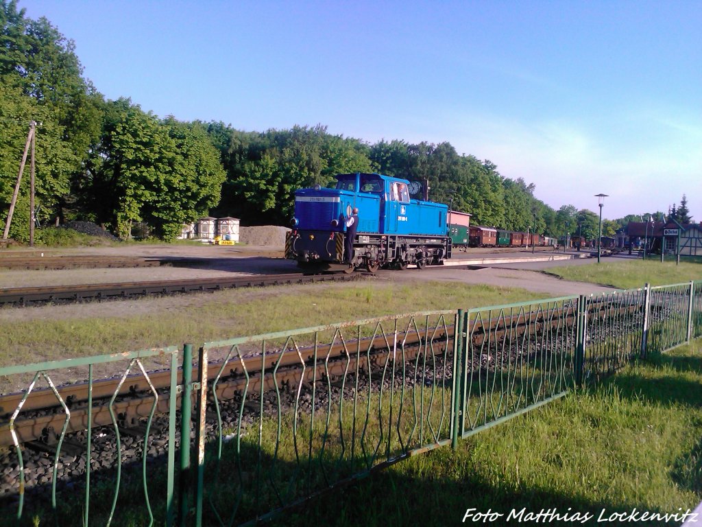 R�BB 251 901 n�hert sich Langsam dem Hauptgleis im Bahnhof Putbus am 29.5.13
