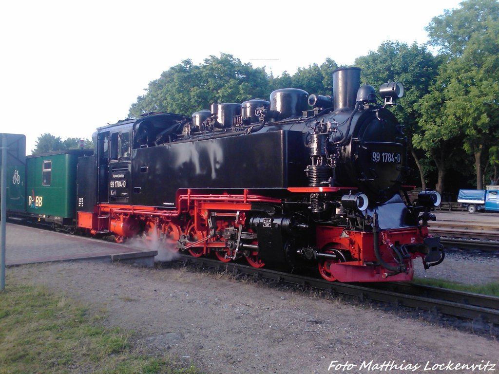 R�BB 99 1784 abgekuppelt im Bahnhof Putbus am 2.7.13 