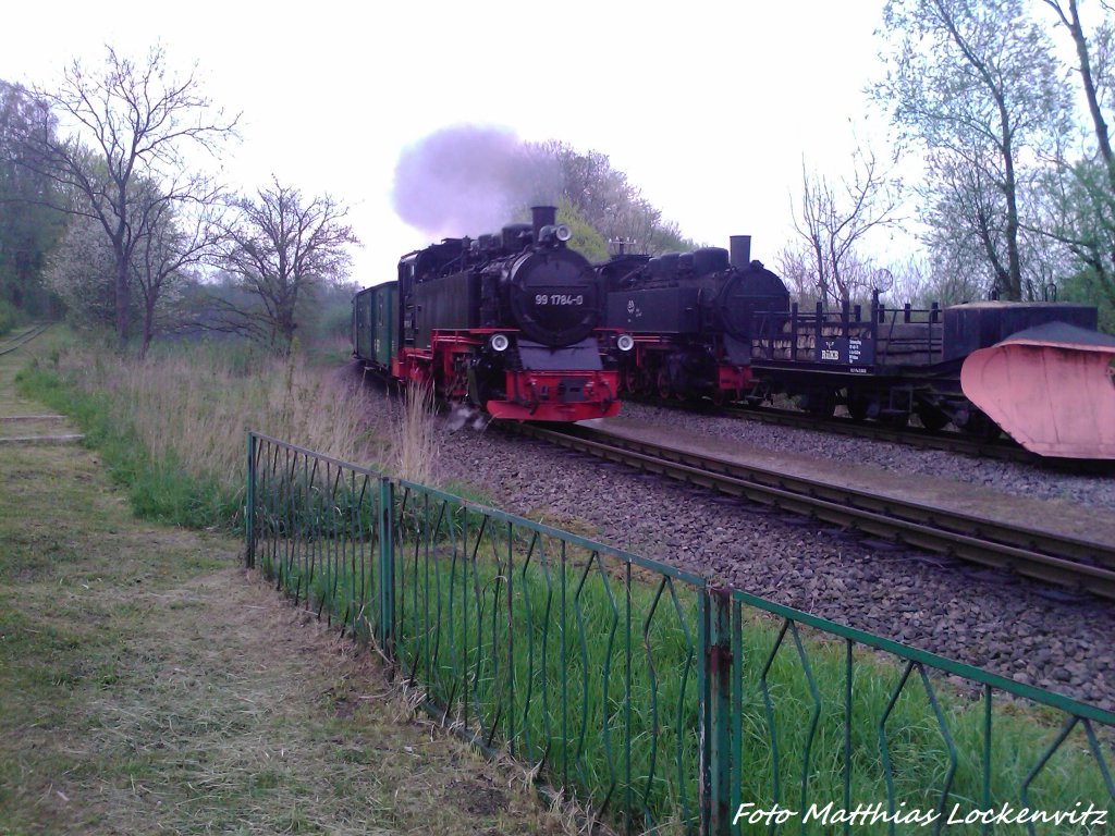 R�BB 99 1784 bei der Einfahrt in den Bahnhof Putbus am 9.5.13