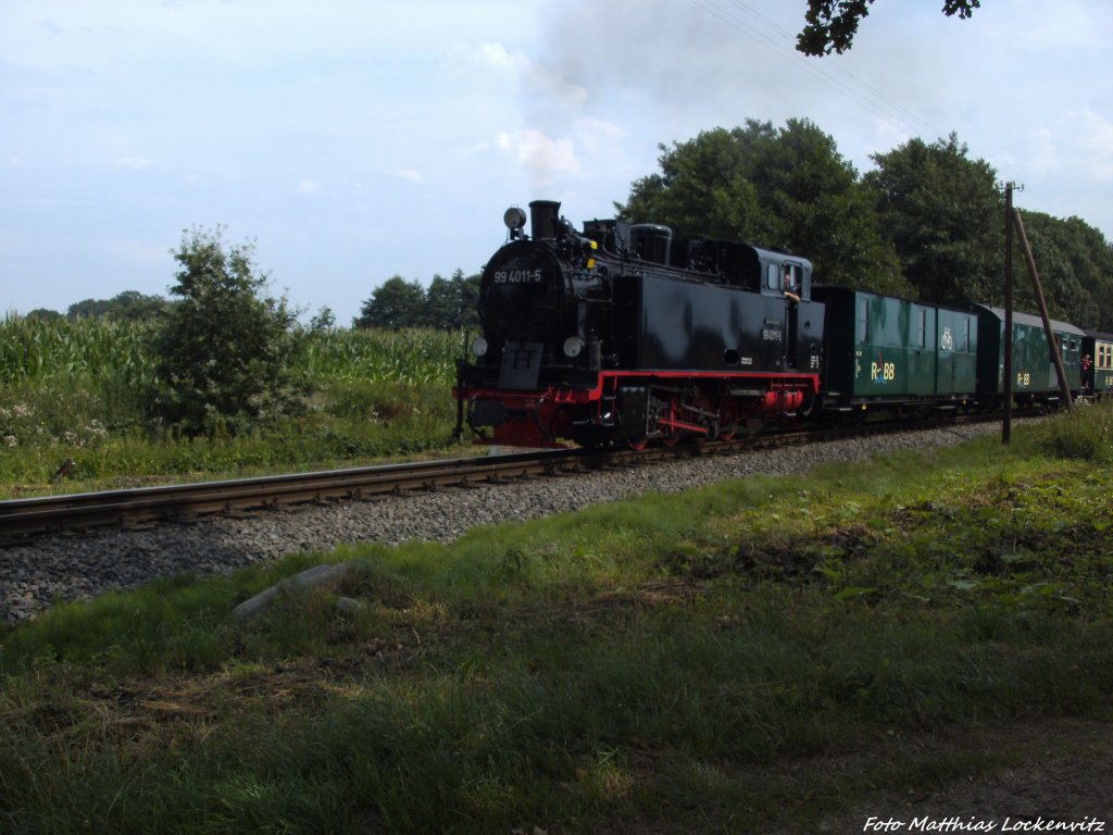 RBB 99 4011-5 unterwegs nach Lauterbach Mole / Hier zwischen Beuchow & Putbus am 6.8.13 