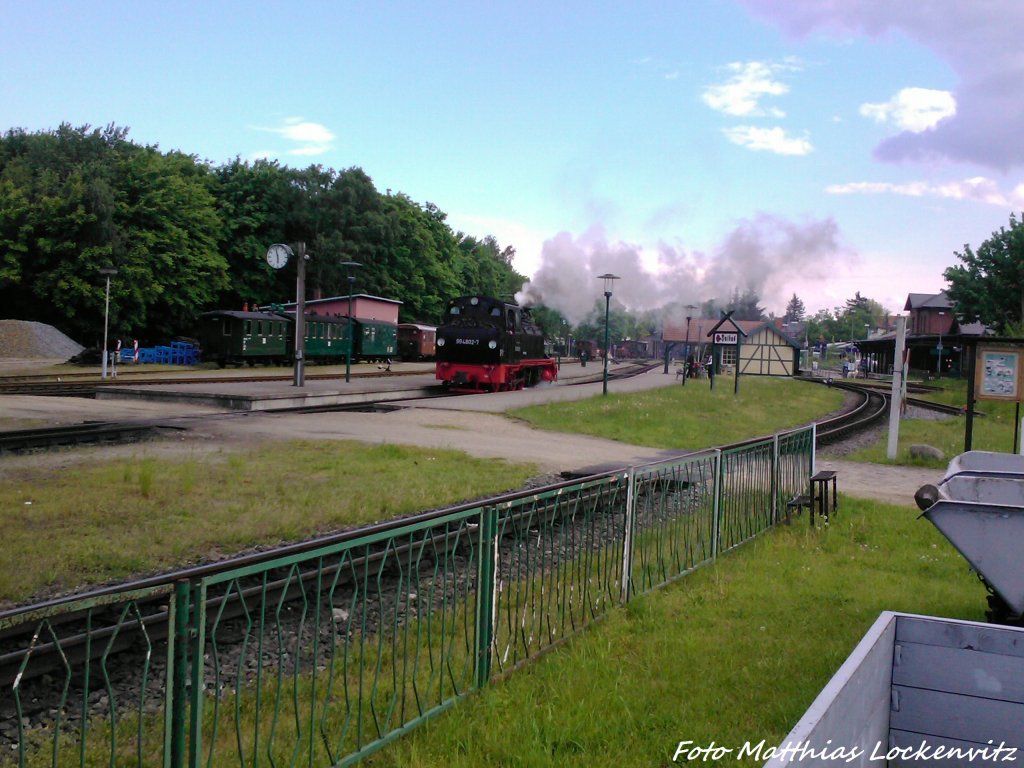 R�BB 99 4802 unterwegs zum Zug im Bahnhof Putbus am 29.5.13