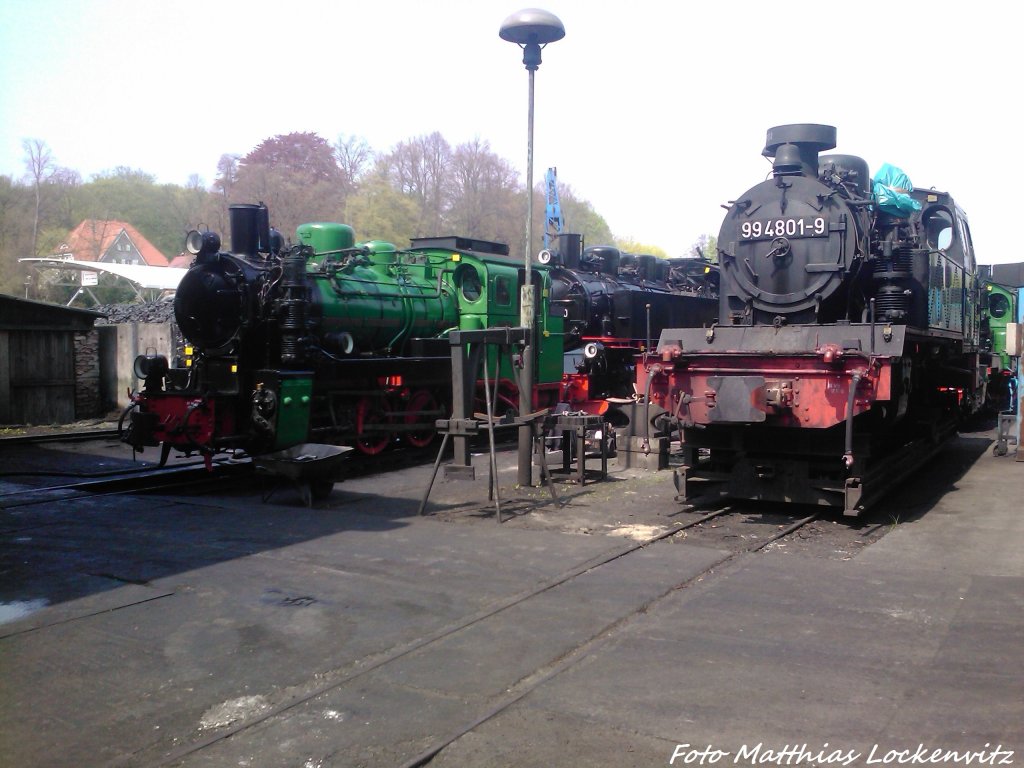 R�BB Mh 53 & Aufgebockte 99 4801 im Kleinbahn BW Putbus am 8.5.13