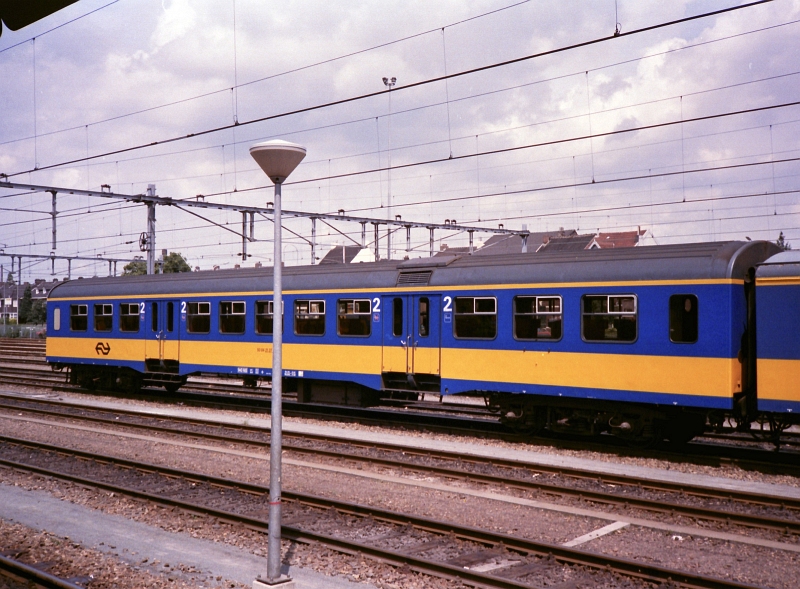 Schnellzugwagen Plan W fotografiert in Maastricht, Niederlande August 1990.