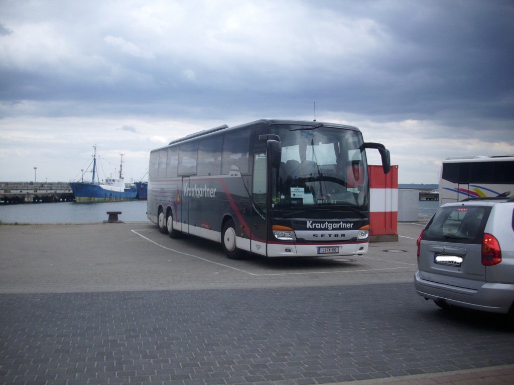 Setra 417 GT-HD von Krautgartner aus �sterreich im Stadthafen Sassnitz.