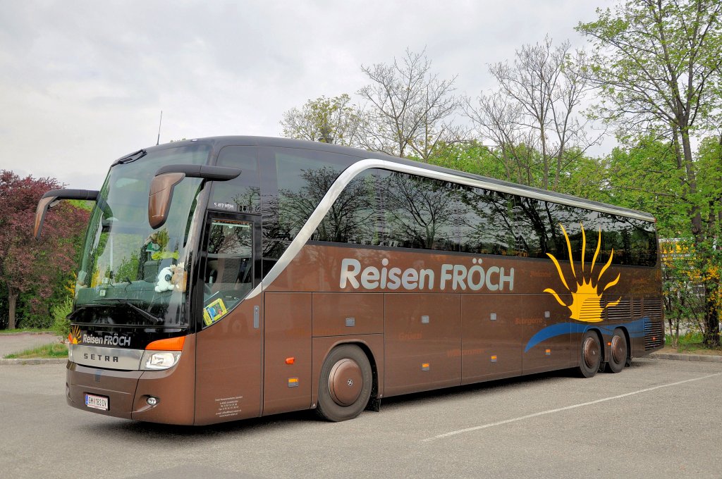 SETRA 417 HDH von FR�CH Reisen aus �sterreich am 28.4.2013 in Krems an der Donau.