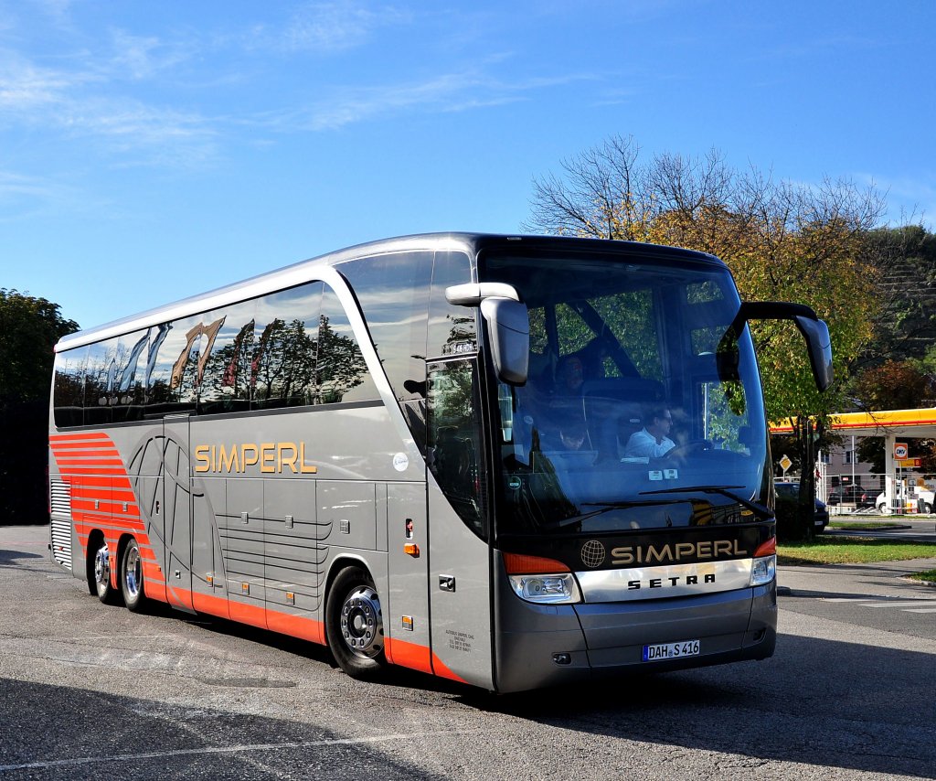 SETTRA S 416 HDH von Busreisen SIMPERL aus Deutschland am 5.10.2012 in Krems an der Donau.