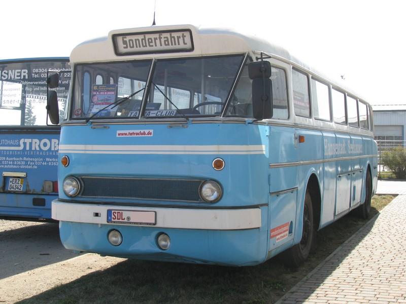 Stadtlinienomnibus Ikarus 66 aus dem Landkreis Stendal (SDL) beim 6. gro�e TATRA-Treffen Seehausen/Altmark [20.09.2009]
